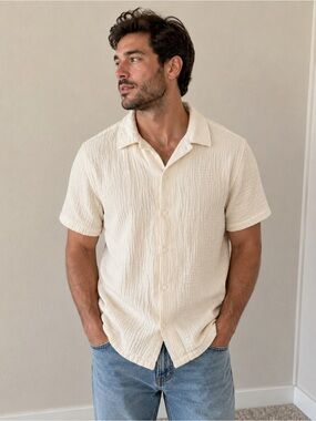 H&M Cream Short-Sleeve Textured Button-Down Shirt